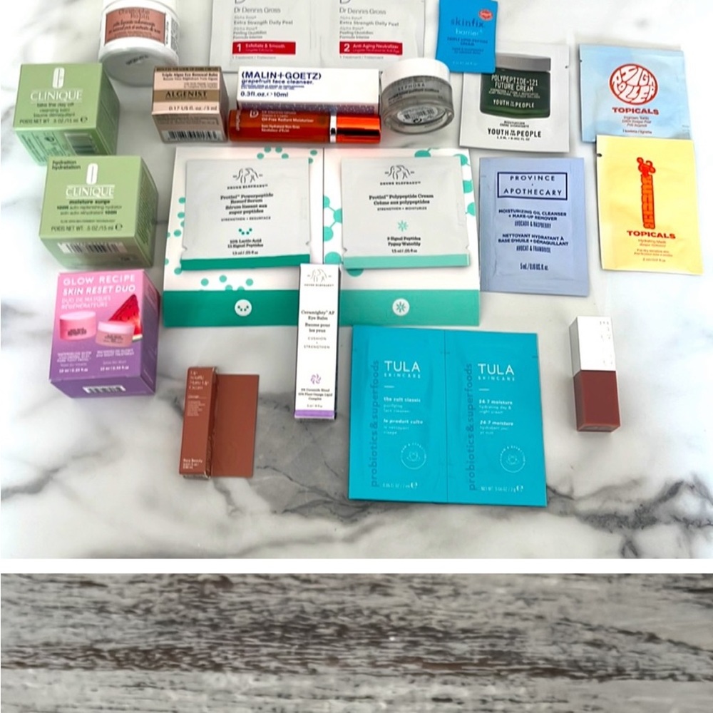 Skin care bundle with ornament